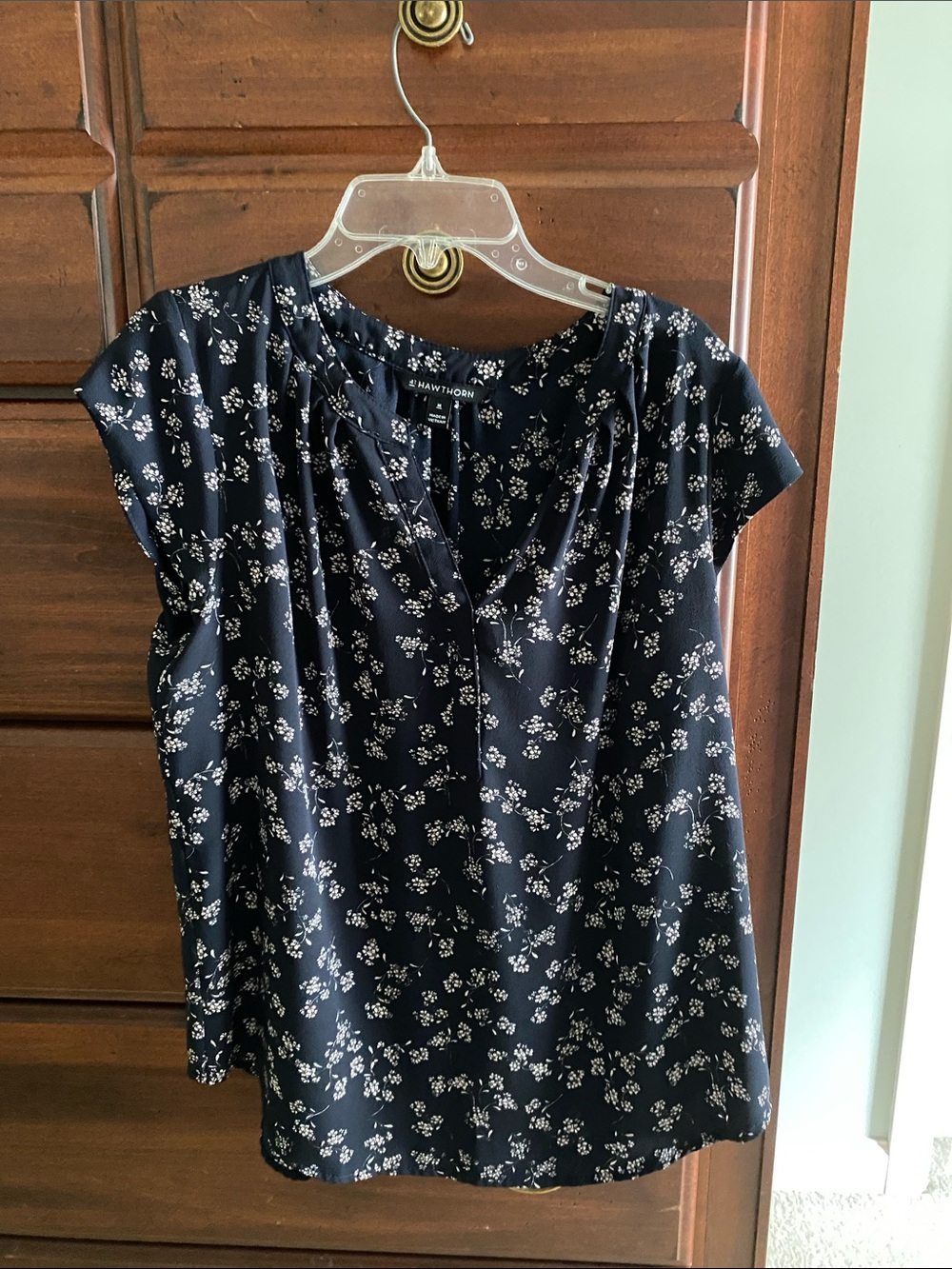 Worthington Navy and White Floral Cap-Sleeve Blouse